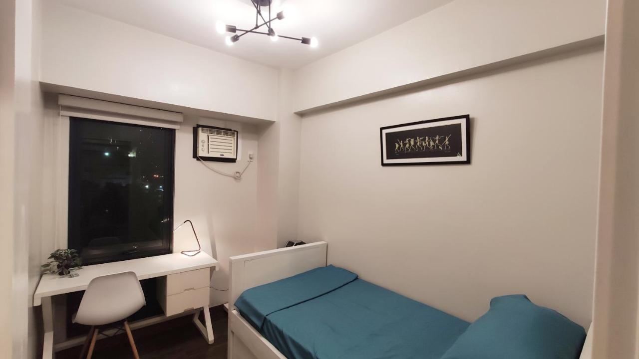 Resort Living Condominium Unit In Metro มะนิลา ภายนอก รูปภาพ